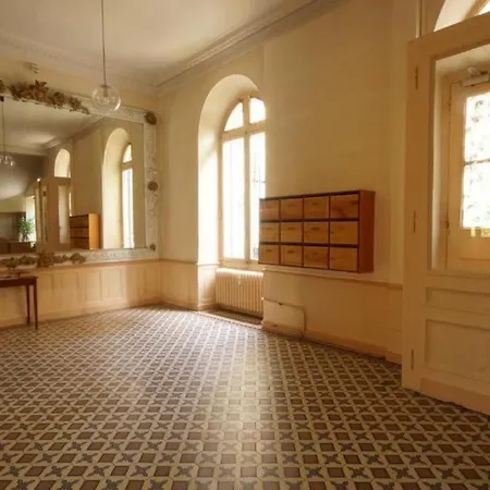 Beau T1 Aix Les Bains Dans Un Ancien Grand De La Belle Epoque * Aix-les-Bains