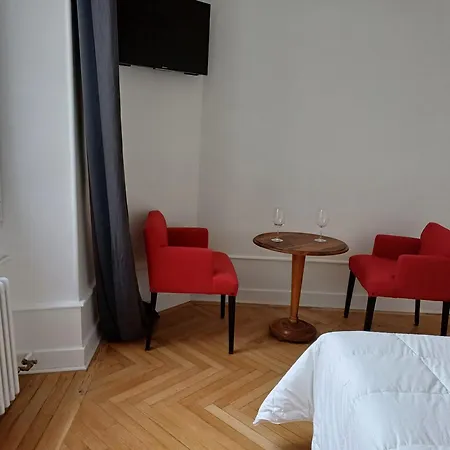 Appartamento Beau T1 Aix Les Bains Dans Un Ancien Grand De La Belle Epoque *